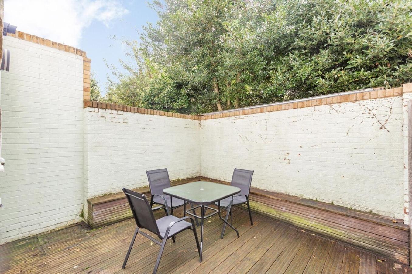 Sunny Terrace By Kasar Stays Maidstone Exterior photo